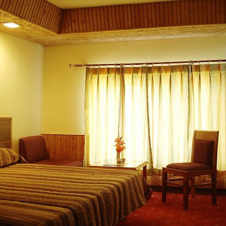 Vardaan Hotels - Patnitop Room photo